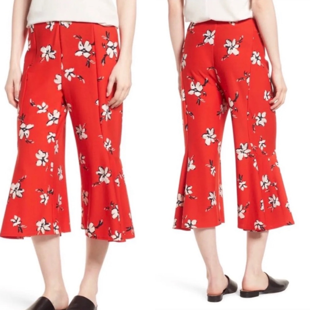 Lysse Quin Floral Flare Crop Sz. S | Red